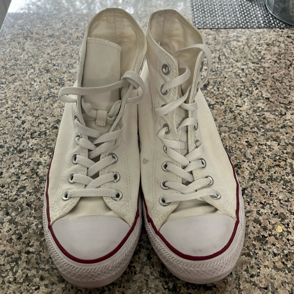 Converse lace up high tops, White Mens 8, Women 10. Canvas